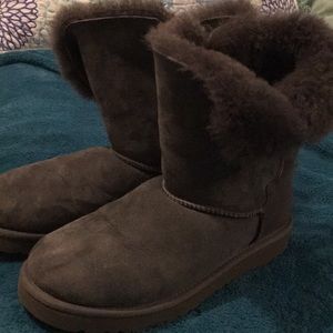 Women's UGGS size 7